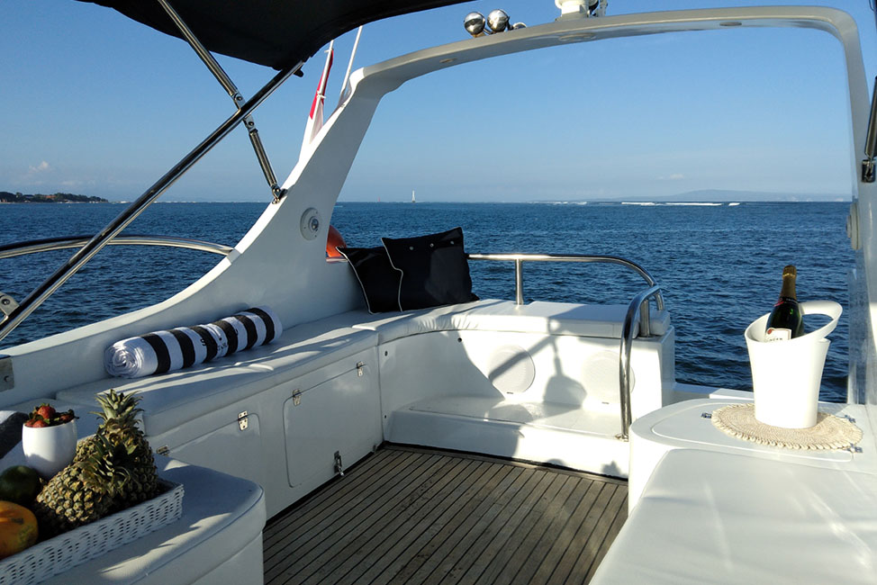 private yacht bali