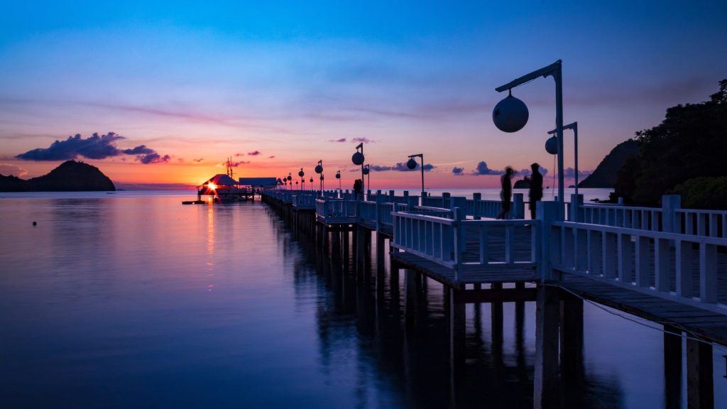 sunset cruise at labuan bajo